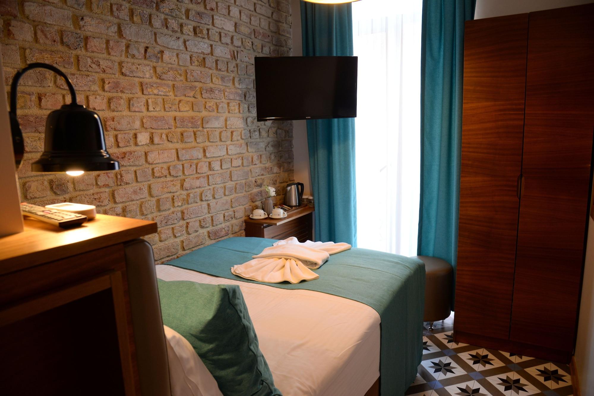 Pera Luna Otel 3*